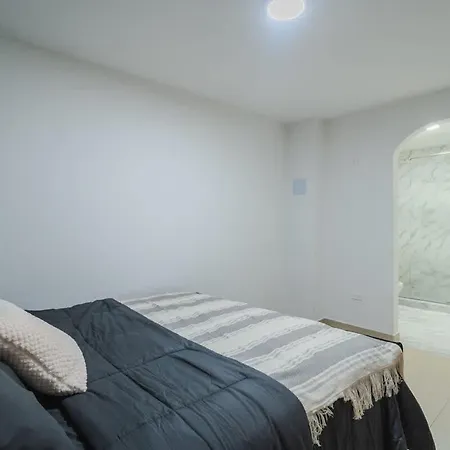 5 Bedroom With Pool & Rooftop Near Old Сasa de vacaciones *