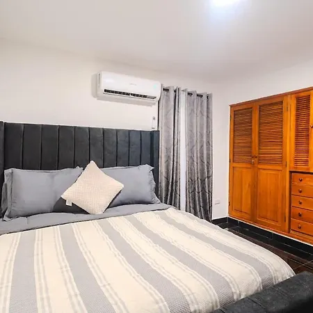5 Bedroom With Pool & Rooftop Near Old * Cartagena